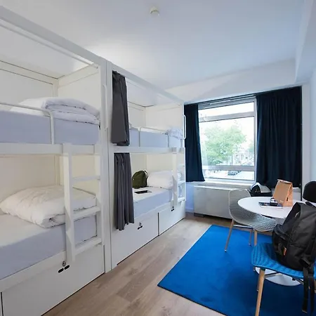 Bluesock Hostel *