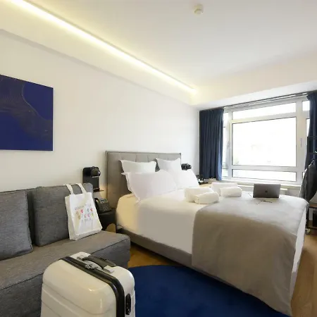 Room00 Lizbona