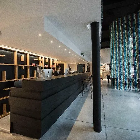Room00 Lizbona