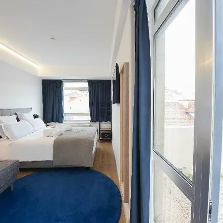 Room00 Hostel *