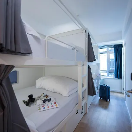 Hostel Bluesock *