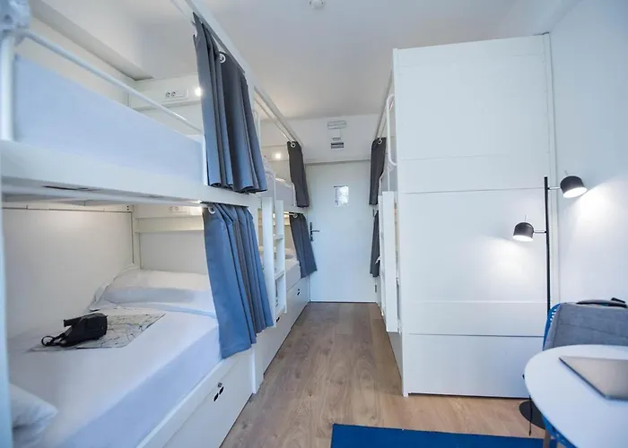 Ostello Room00