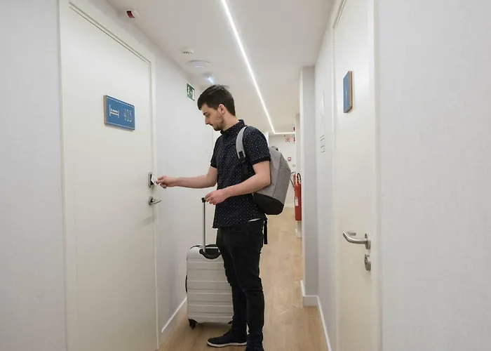 Room00 بيت شباب